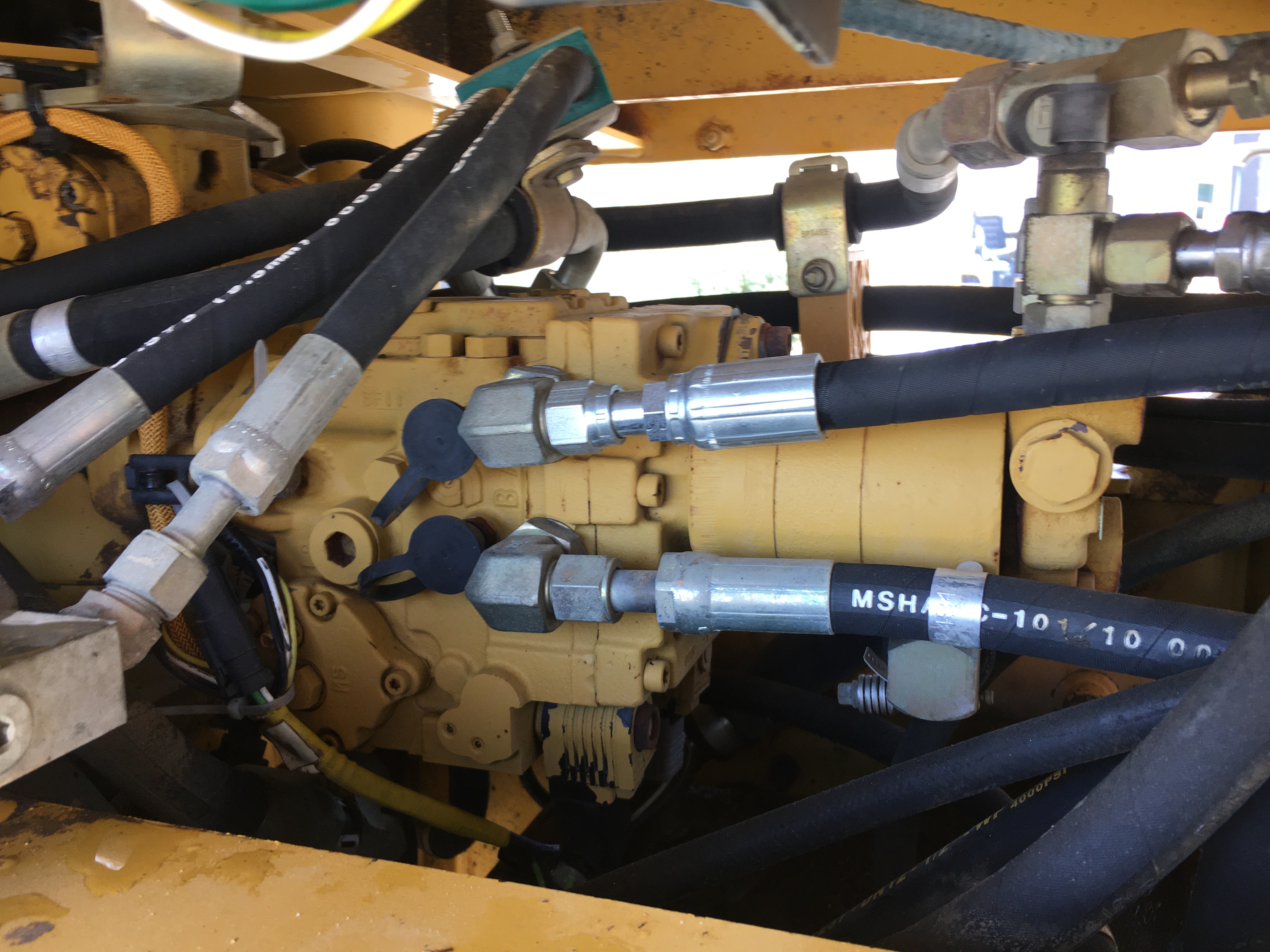 ./imagenes/INVOICE/2019/16609/COMPACTADOR CAT_CS433E (8).JPG